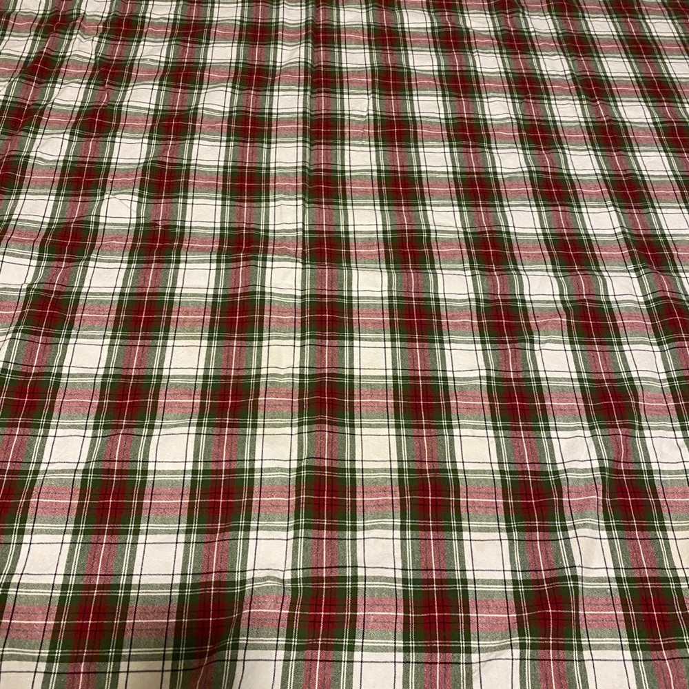 57 x 78” Holiday/Winter Themed Tablecloth